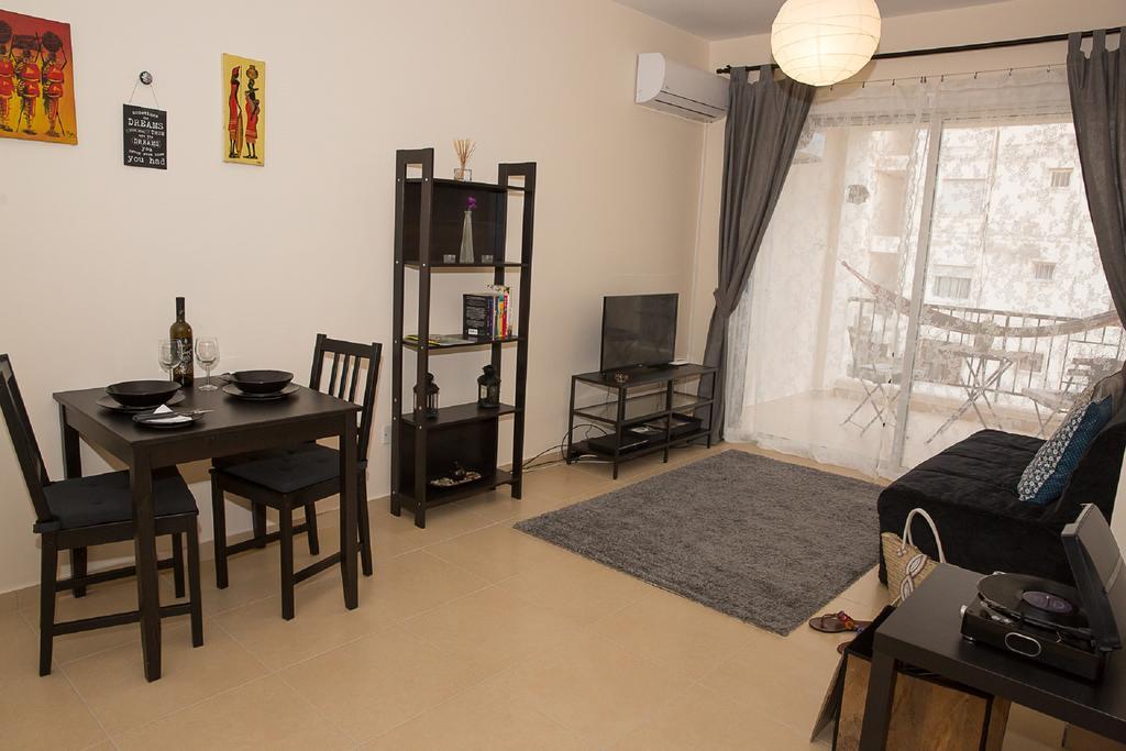 Paphos Love Shack Apartment Exterior photo